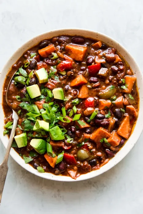 Vegetarian chili meal